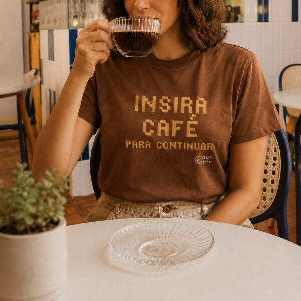 Camiseta - Insira café